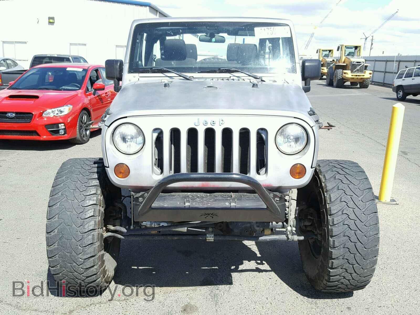2011 JEEP WRANGLER - VIN: 1J4AA2D10BL584329 - Фото 10