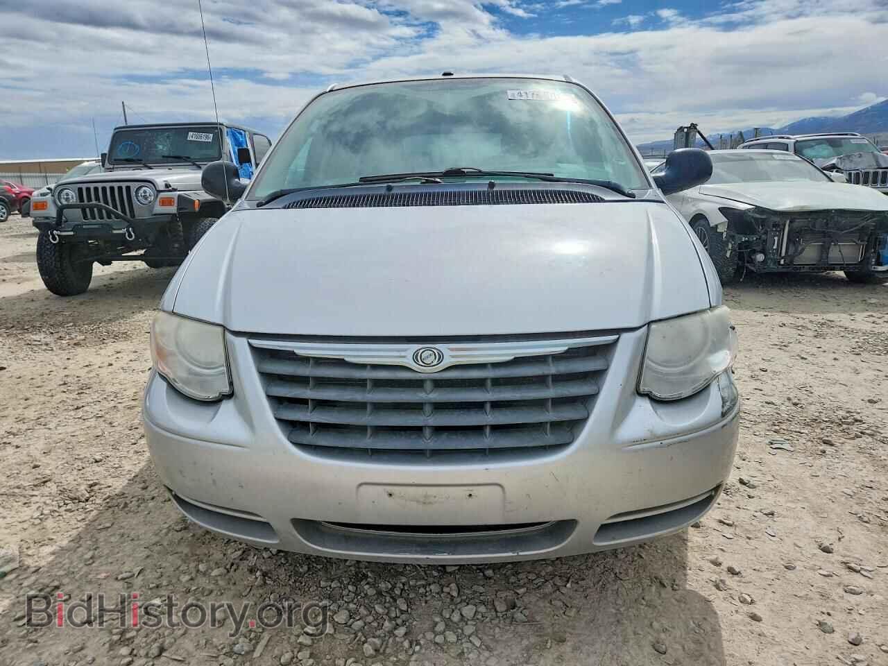 2007 CHRYSLER MINIVAN - VIN: 2A4GP44RX7R343726 - Photo 5