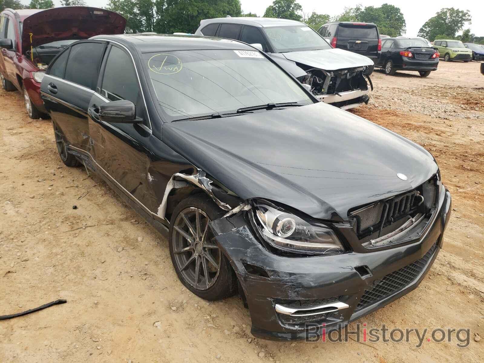 Photo WDDGF8AB5DG108922 - MERCEDES-BENZ C CLASS 2013