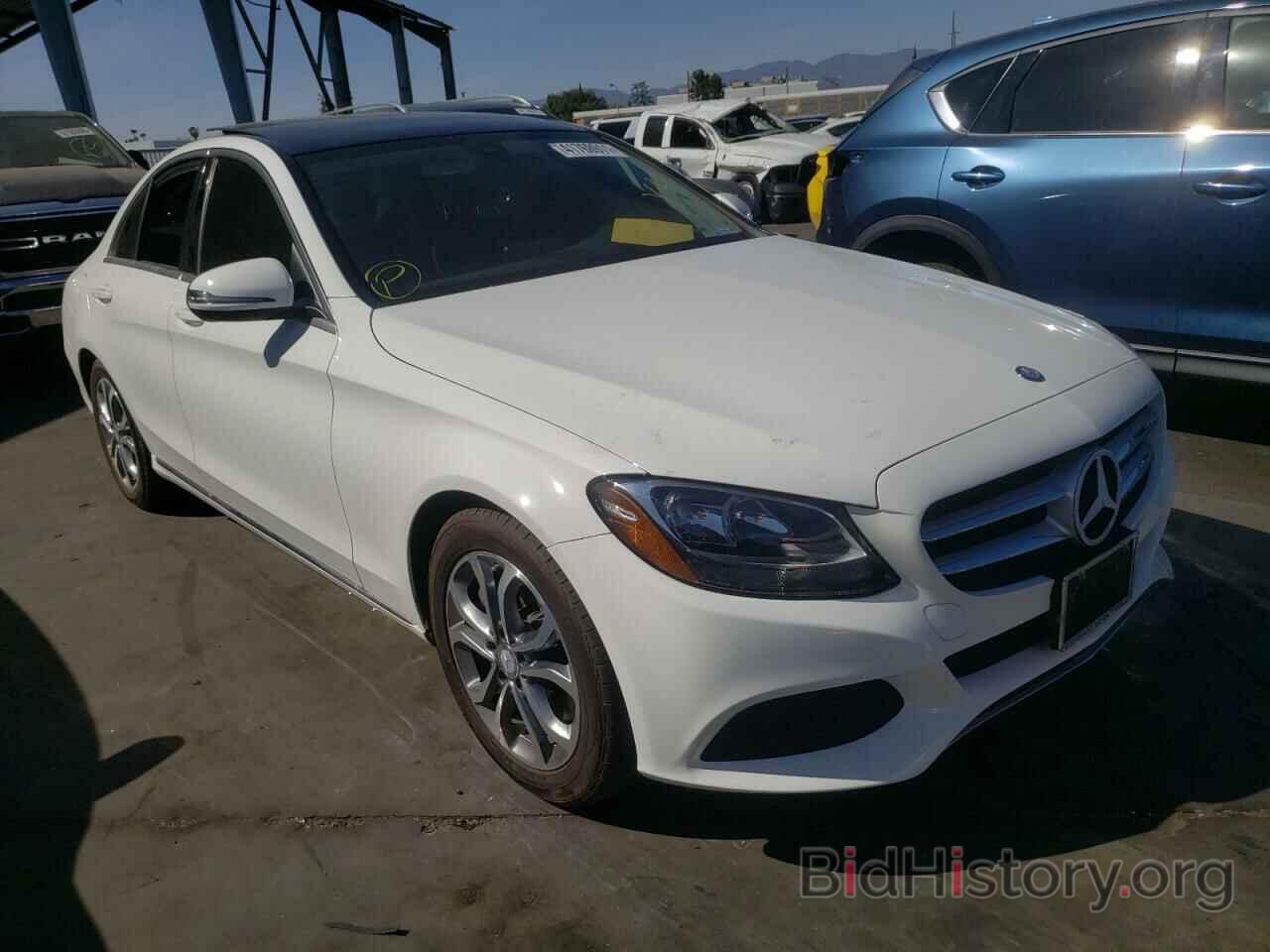 Photo 55SWF4JBXHU181488 - MERCEDES-BENZ C CLASS 2017