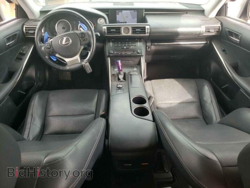 2014 Lexus IS (VIN JTHBE1D20E5005705) — фото 8 из 13