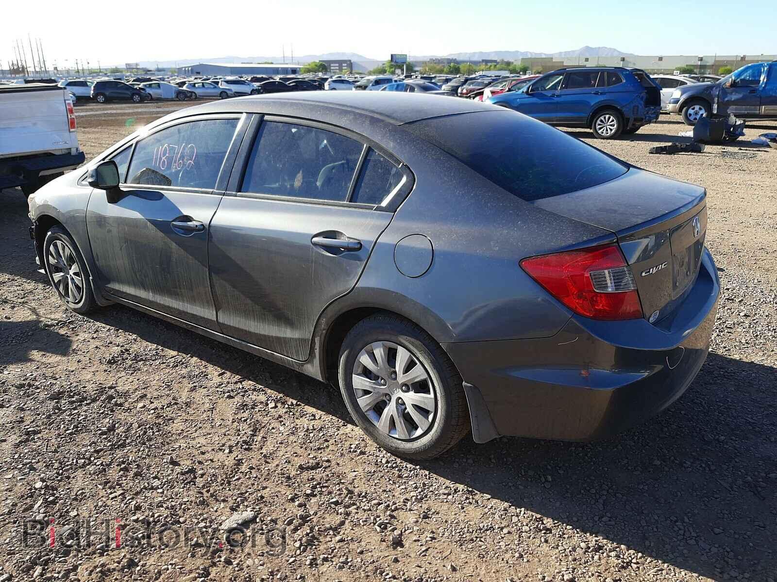 2012 HONDA CIVIC - VIN: 2HGFB2E51CH539796 - Фото 3