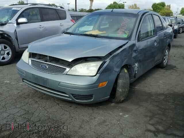 2005 FORD FOCUS - VIN: 1FAFP34N25W158895 - Photo 2