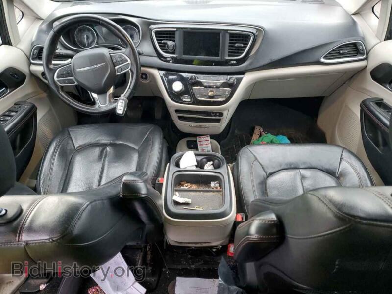 2020 Chrysler PACIFICA (VIN 2C4RC1BG7LR131645) — фото 8 из 13