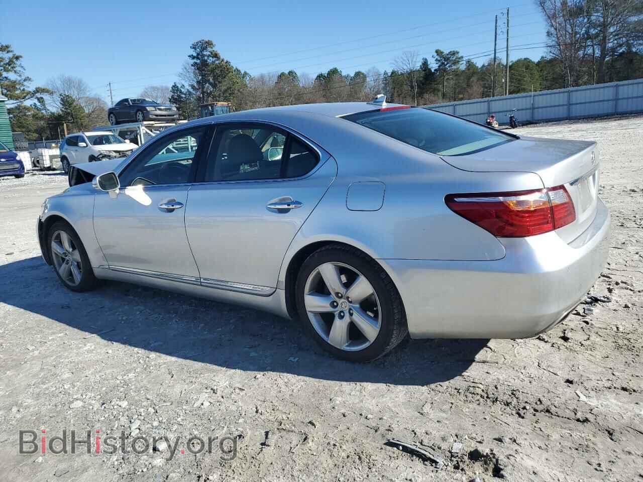 2011 LEXUS LS460 - VIN: JTHBL5EF2B5107453 - Photo 2