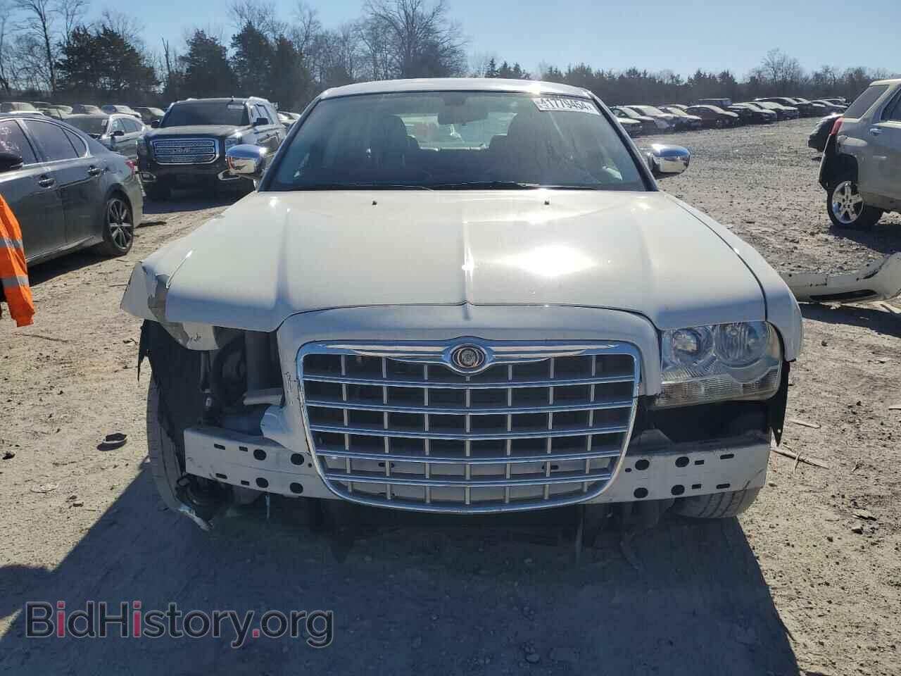 2010 CHRYSLER 300 - VIN: 2C3CA5CV0AH198112 - Фото 5