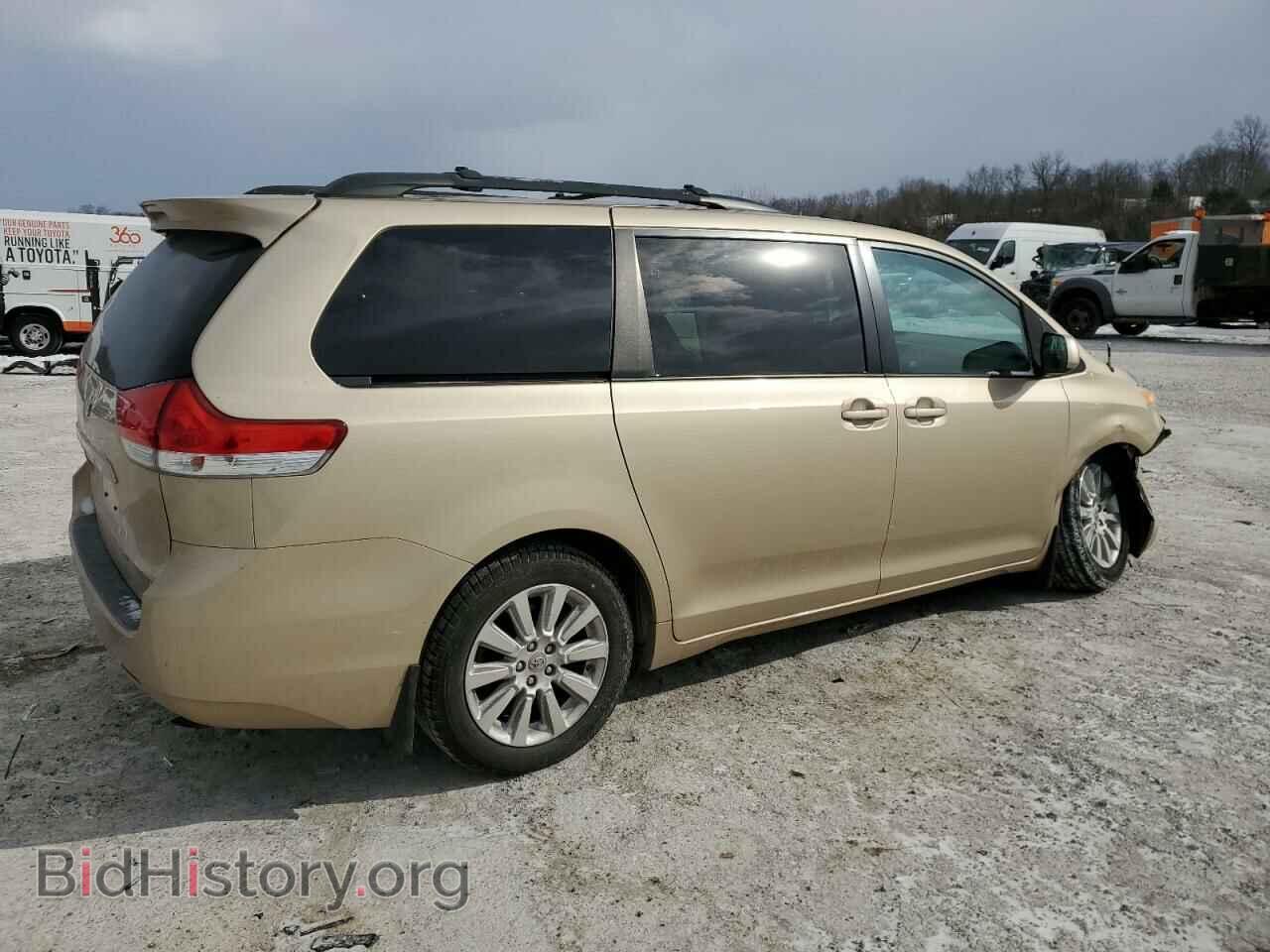2011 TOYOTA All Models - VIN: 5TDDK3DC4BS003923 - Фото 3