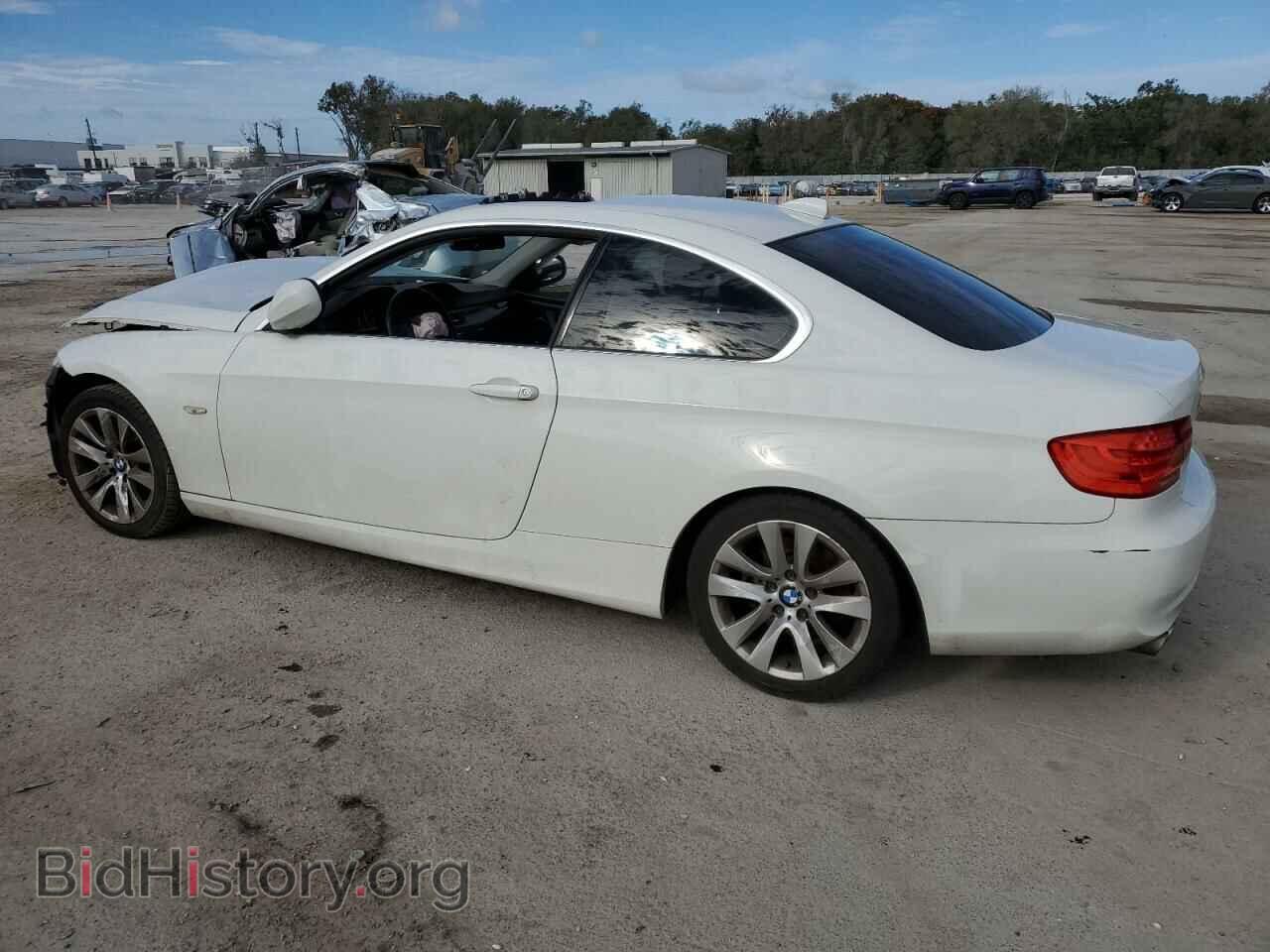 2012 BMW 3 SERIES - VIN: WBAKE5C55CE756572 - Фото 2