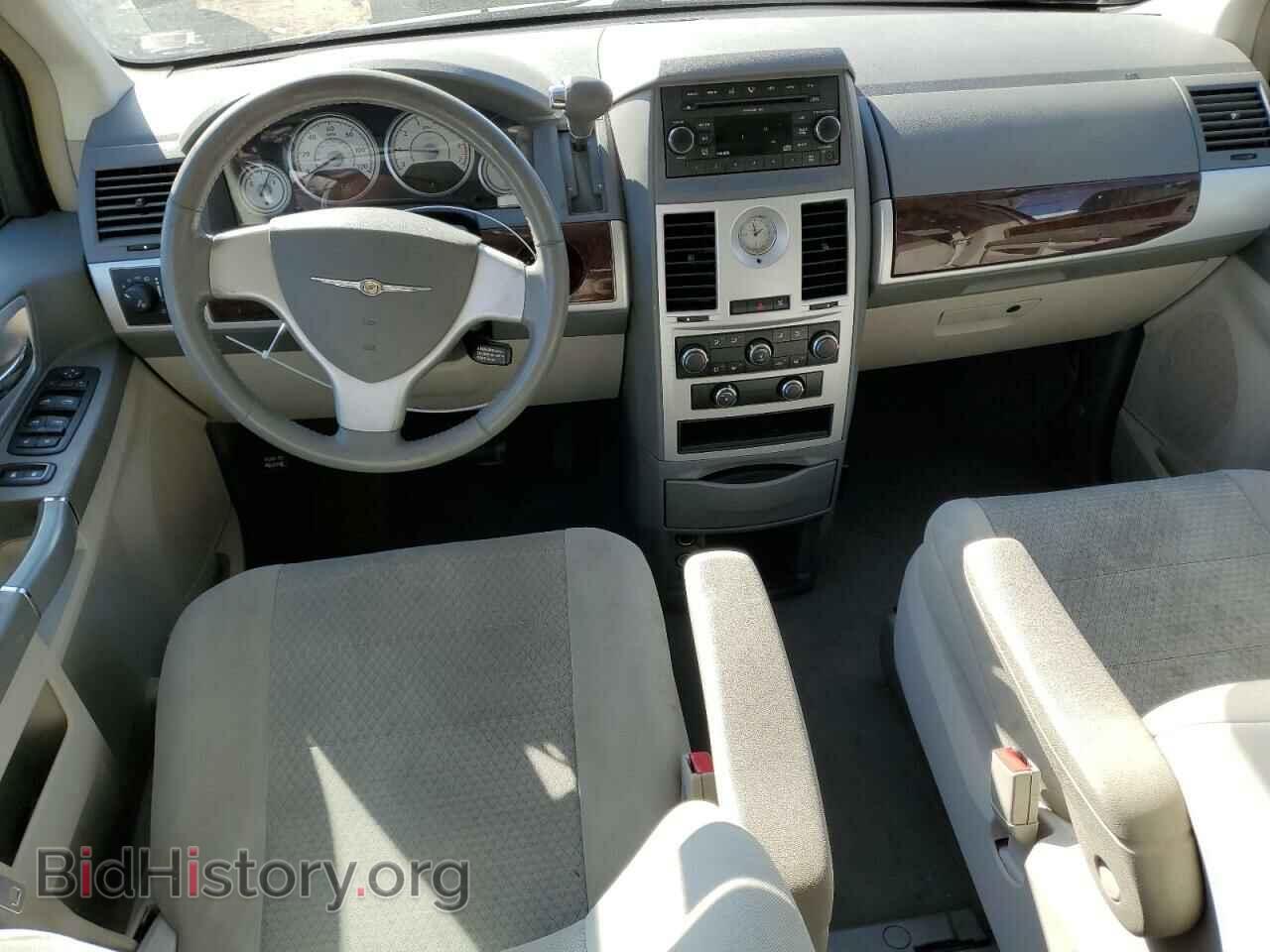 2009 CHRYSLER MINIVAN - VIN: 2A8HR54109R664979 - Фото 8