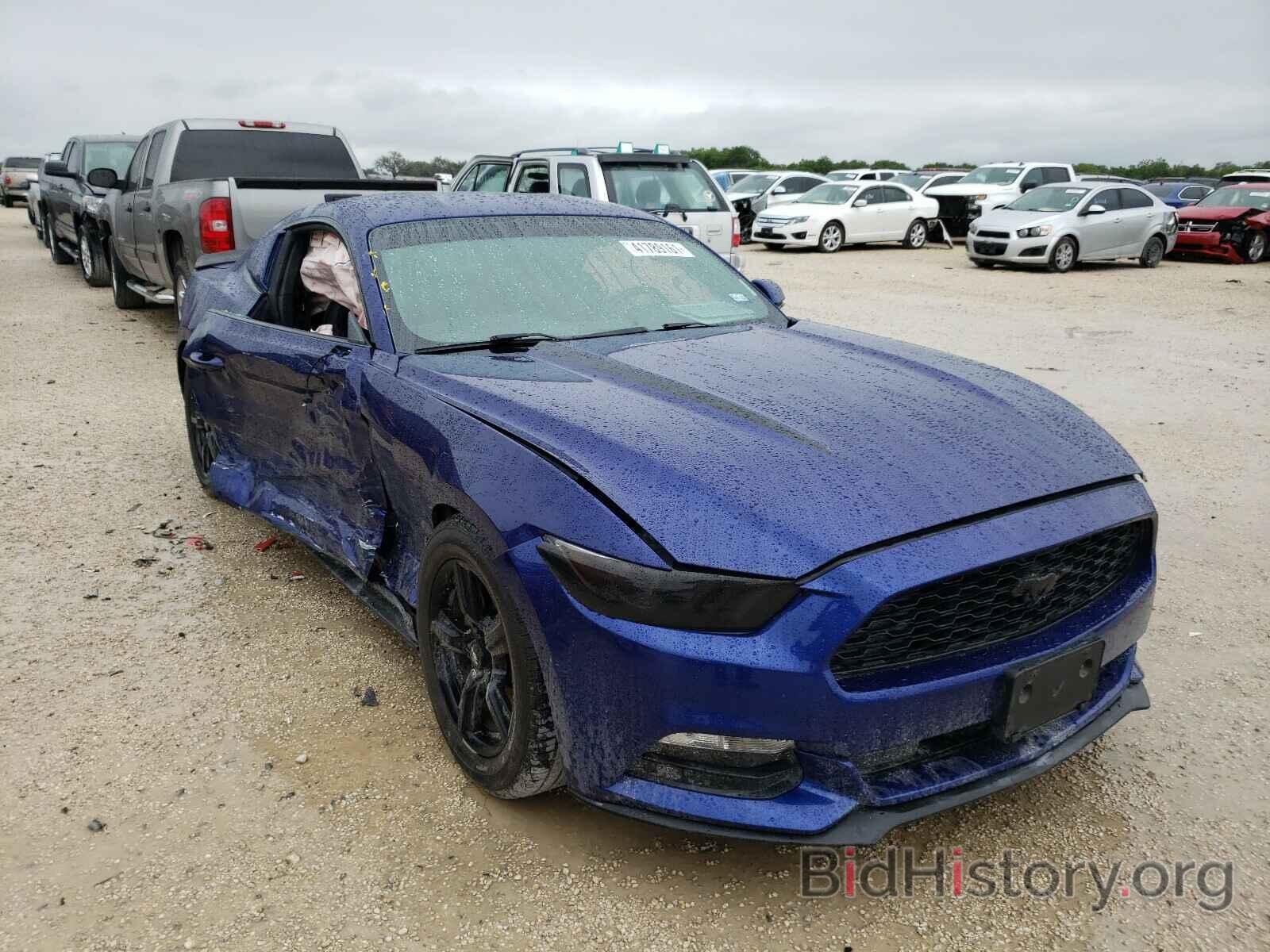 Photo 1FA6P8AM3F5385979 - FORD MUSTANG 2015