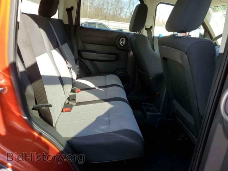 2007 Dodge NITRO (VIN 1D8GU28K97W636624) — фото 10 из 12