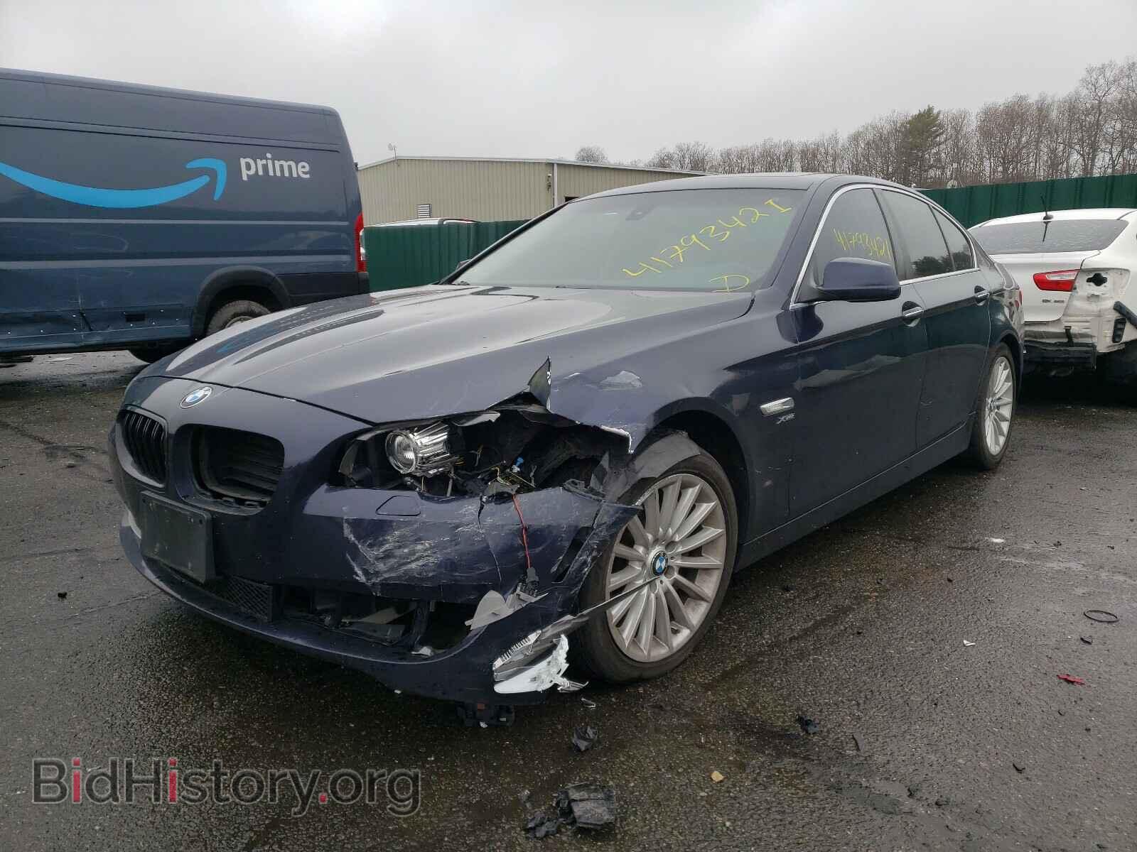 2011 BMW 5 SERIES - VIN: WBAFU7C56BC870199 - Фото 2