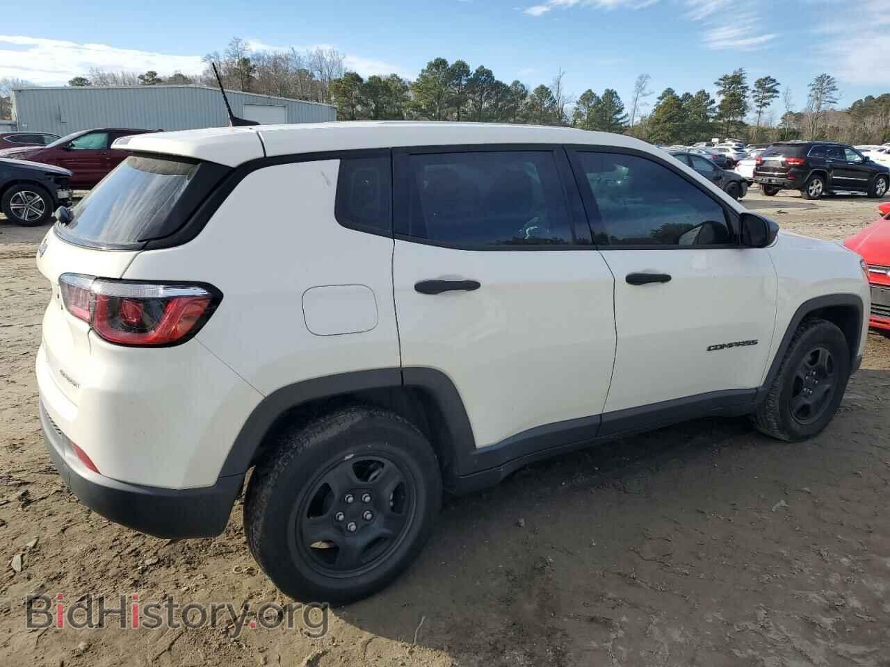 2019 JEEP COMPASS - VIN: 3C4NJCAB3KT613823 - Фото 3