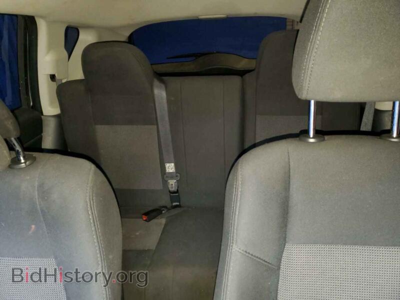 2011 Jeep COMPASS (VIN 1J4NF1FB2BD251904) — photo 10 of 13