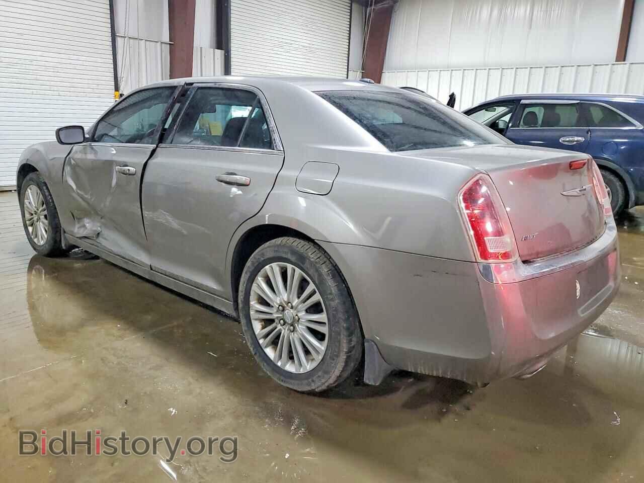 2014 CHRYSLER 300 - VIN: 2C3CCARG4EH214359 - Фото 2