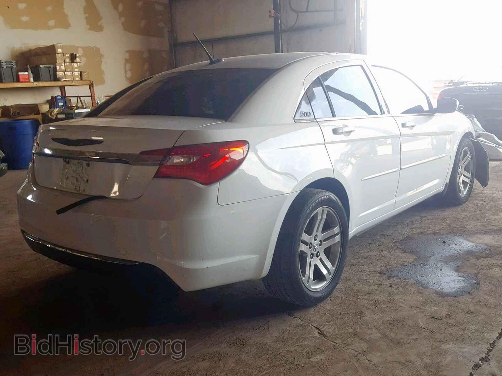 2012 CHRYSLER 200 - VIN: 1C3CCBAB2CN212720 - Фото 4