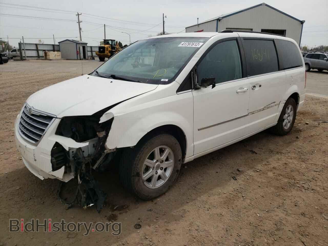 2010 CHRYSLER MINIVAN - VIN: 2A4RR5D16AR293014 - Photo 2