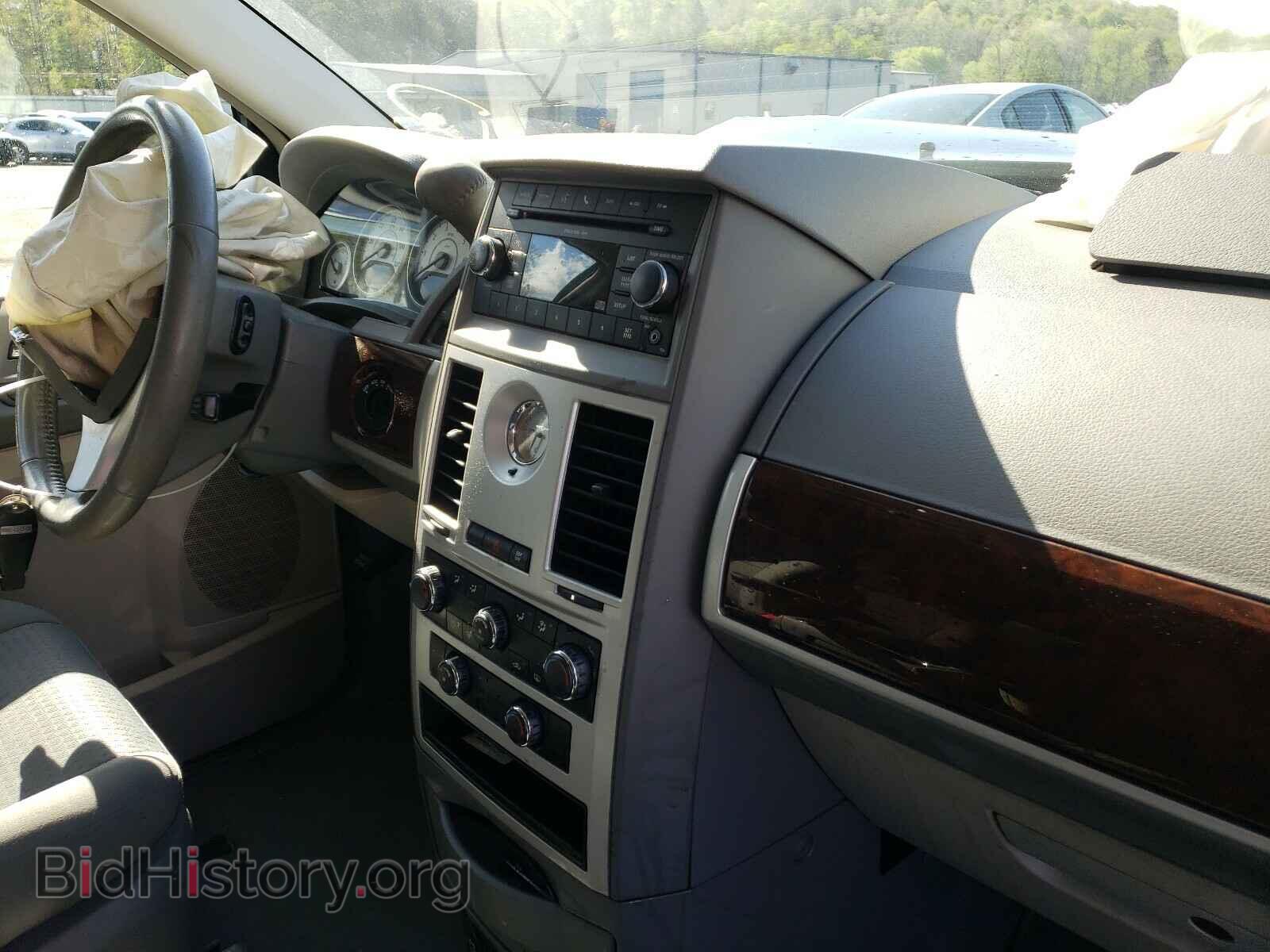 2010 CHRYSLER MINIVAN - VIN: 2A4RR5D13AR152126 - Фото 9