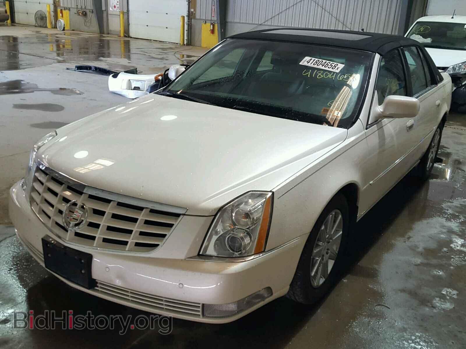 2011 CADILLAC DTS - VIN: 1G6KH5E62BU103642 - Фото 2