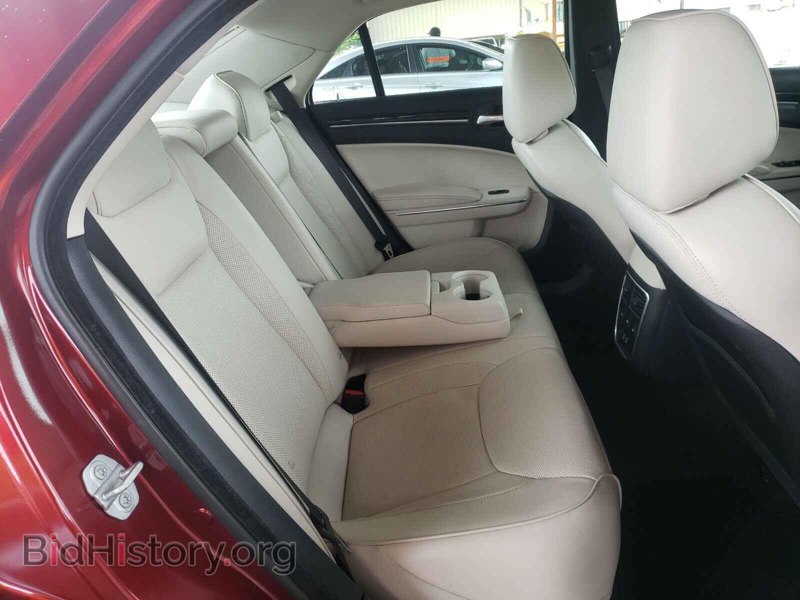 2016 CHRYSLER 300 - VIN: 2C3CCAET8GH244079 - Фото 6