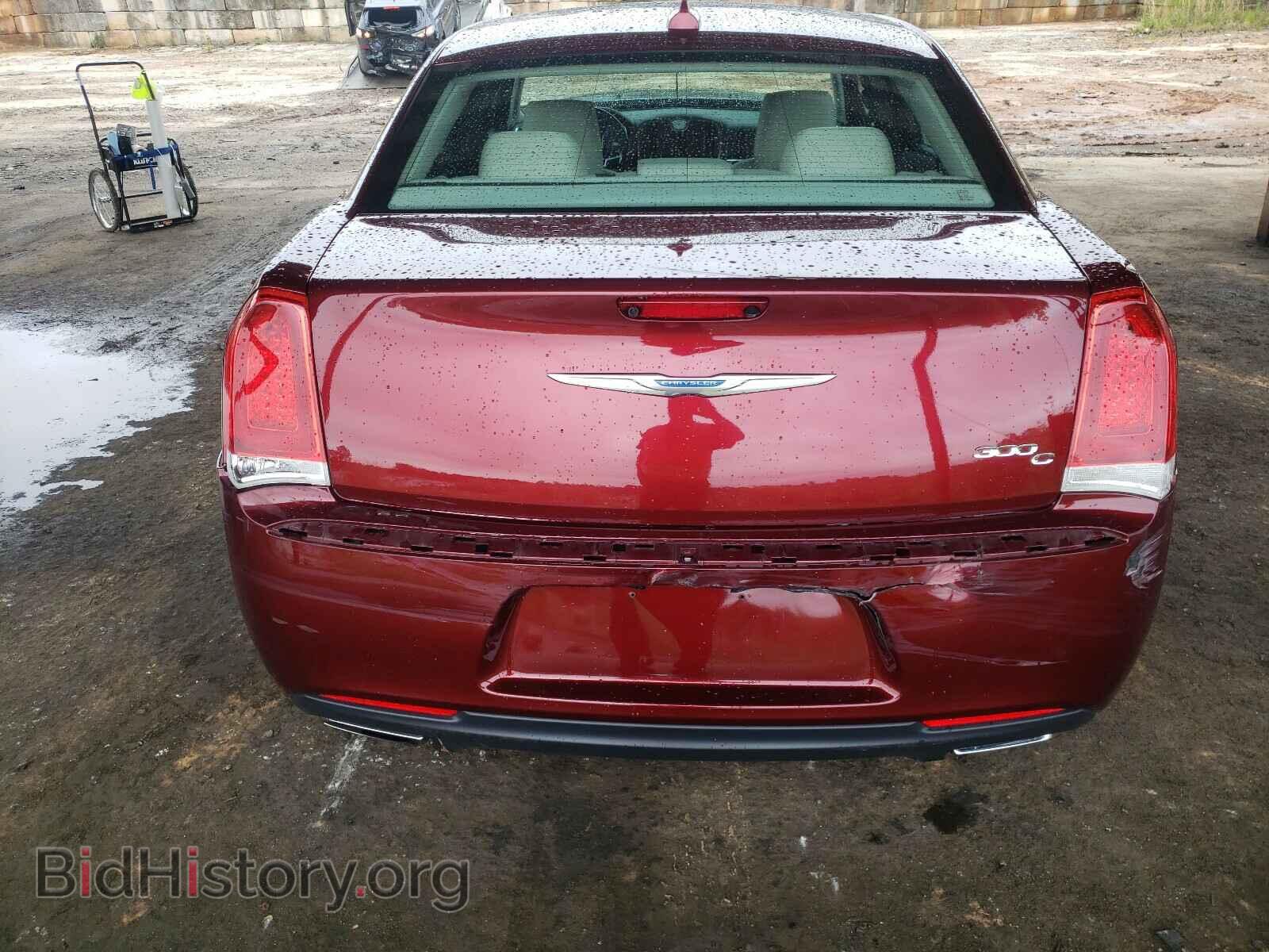 2016 CHRYSLER 300 - VIN: 2C3CCAET8GH244079 - Фото 9