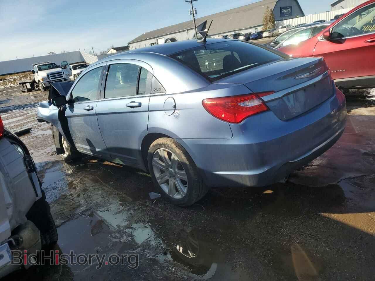 2011 CHRYSLER 200 - VIN: 1C3BC1FG4BN623271 - Фото 2