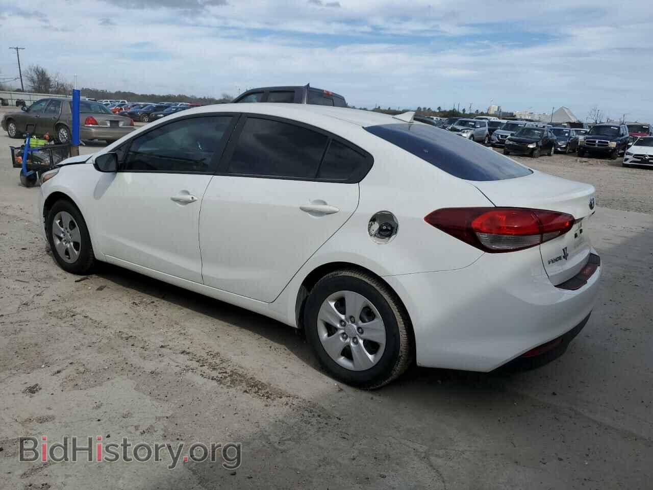 2017 KIA FORTE - VIN: 3KPFK4A72HE069539 - Фото 2