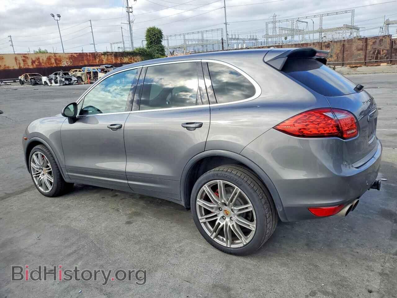 2011 PORSCHE CAYENNE - VIN: WP1AC2A23BLA81809 - Фото 2