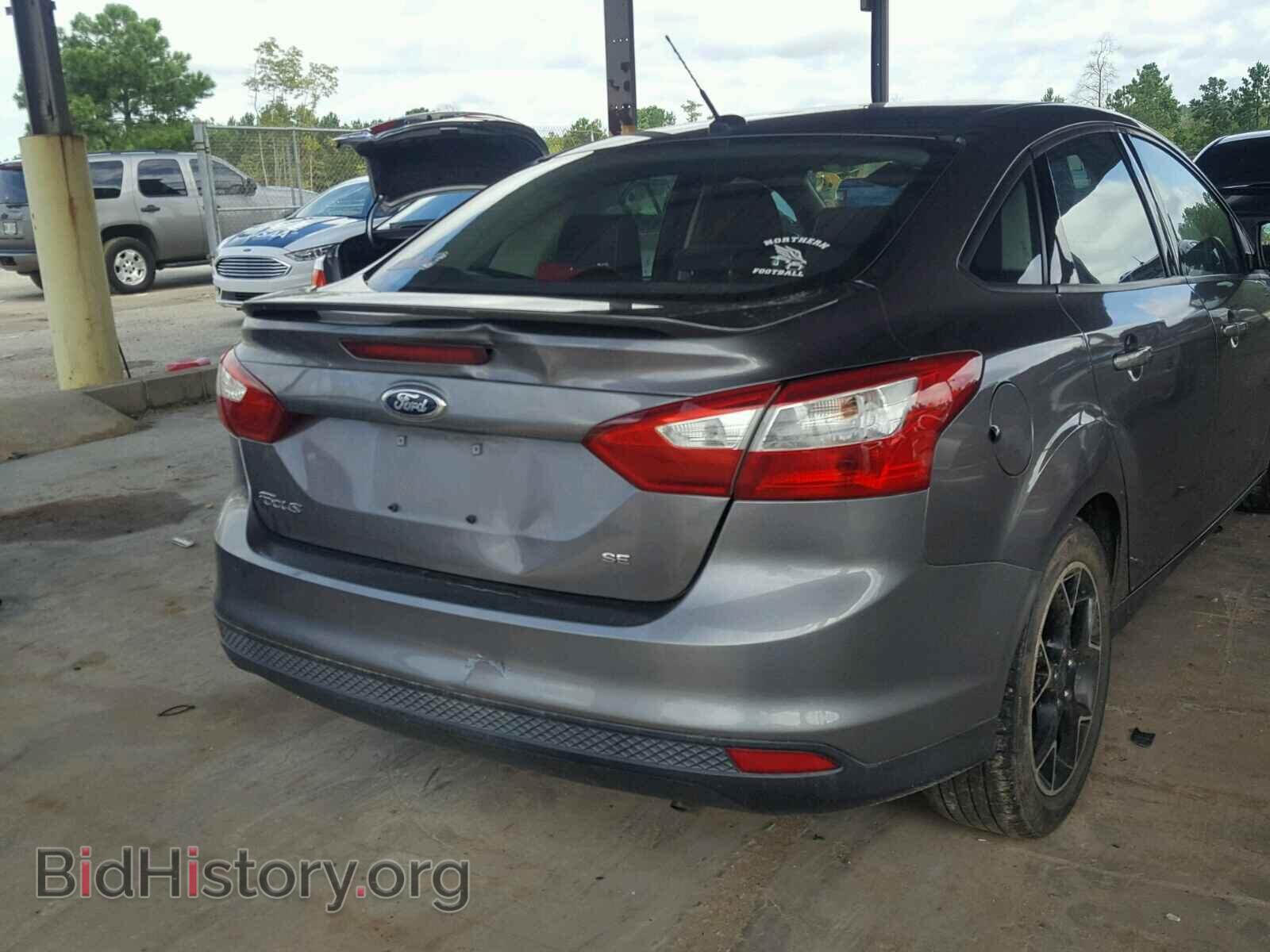 2012 Ford FOCUS (VIN 1FAHP3F20CL432525) — photo 4 of 10