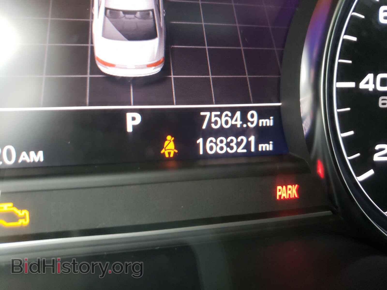 2011 AUDI A8 - VIN: WAURVAFD2BN005325 - Photo 8