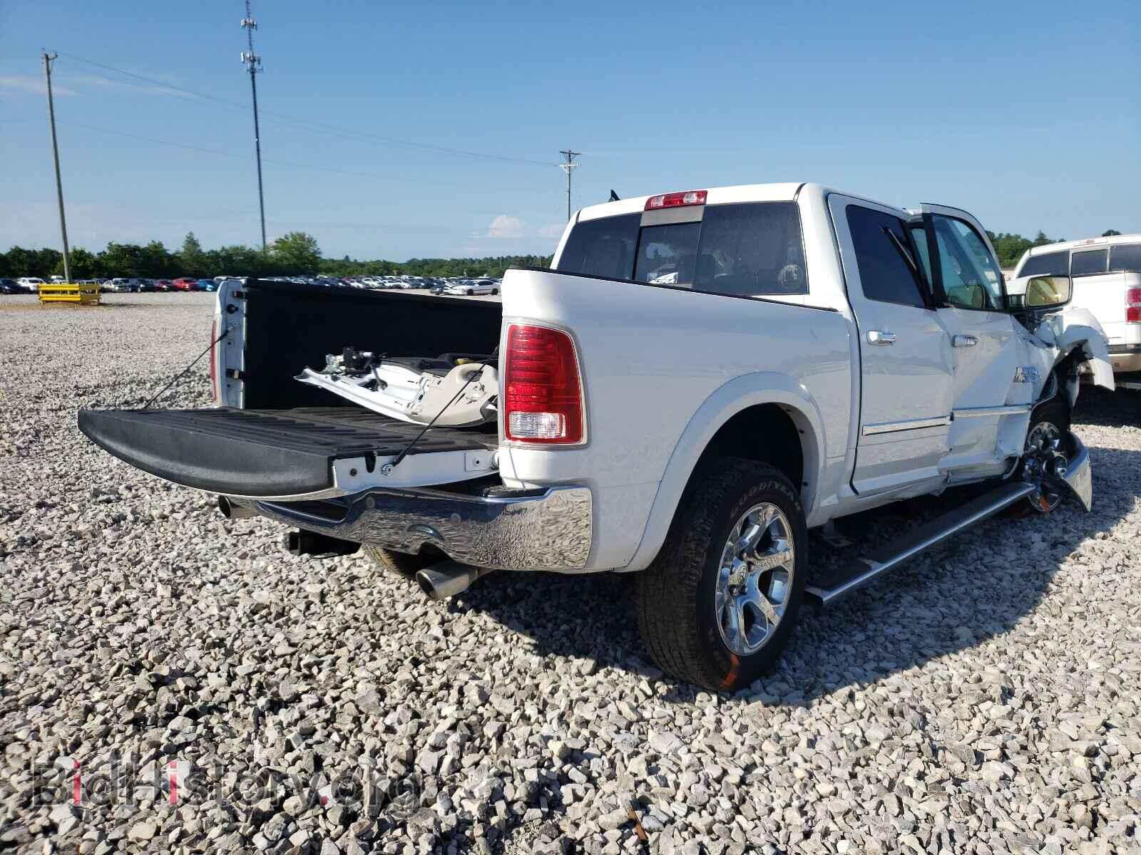 2017 RAM 1500 - VIN: 1C6RR7NTXHS566019 - Фото 4