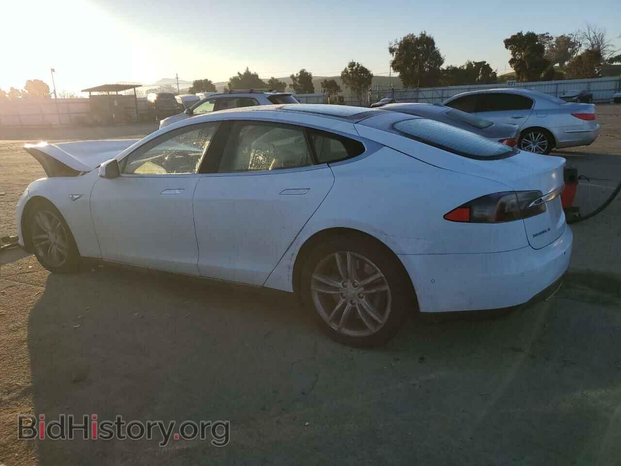 2015 TESLA MODEL S - VIN: 5YJSA1E11FF114399 - Фото 2