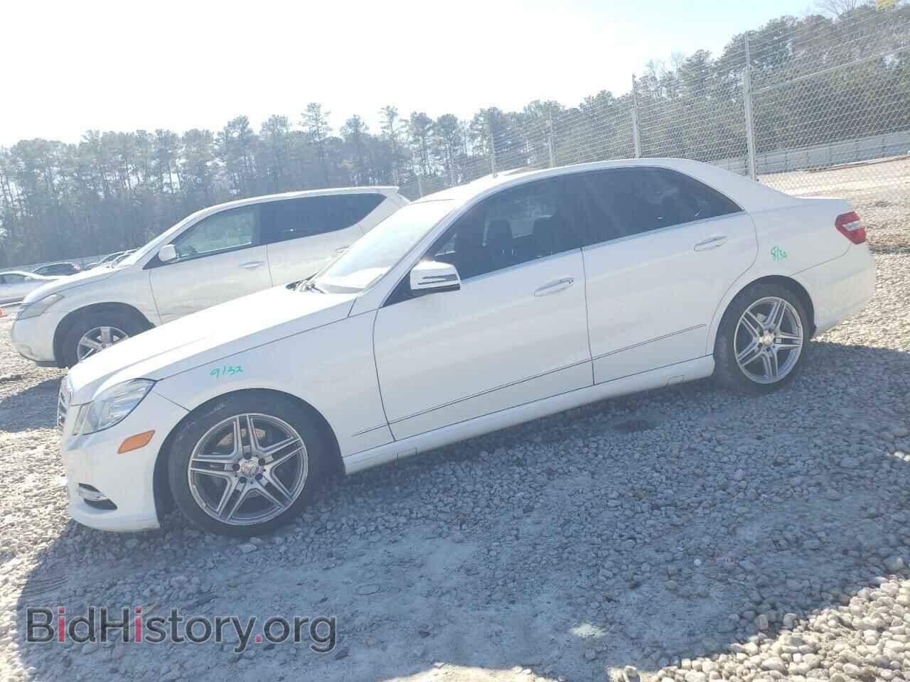 Photo WDDHF5KB0DA745852 - MERCEDES-BENZ E-CLASS 2013