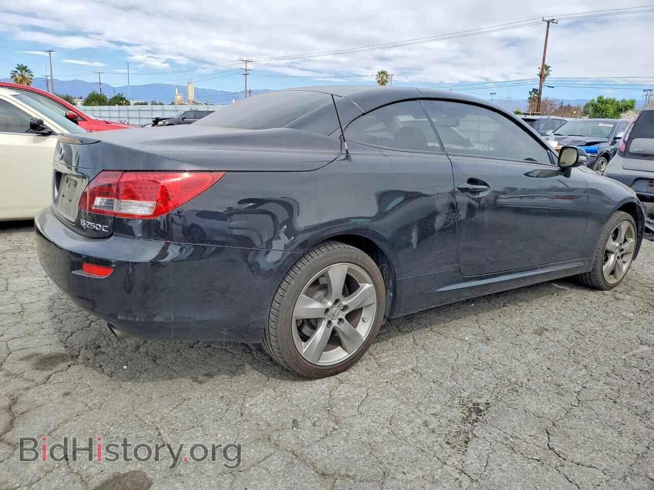 2011 LEXUS IS 250C - VIN: JTHFF2C2XB2514820 - Фото 3