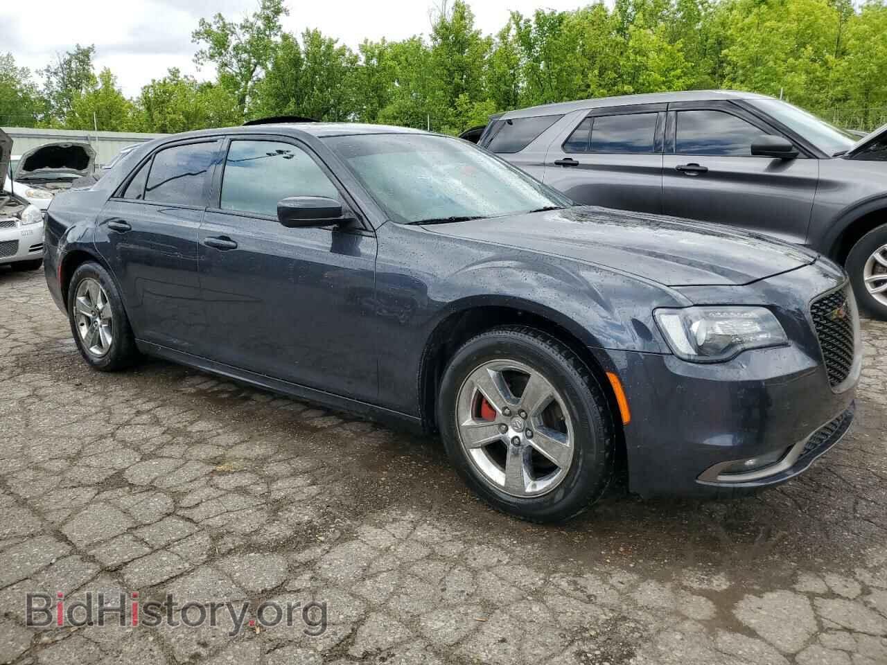 2019 CHRYSLER 300 - VIN: 2C3CCABG1KH624641 - Фото 4