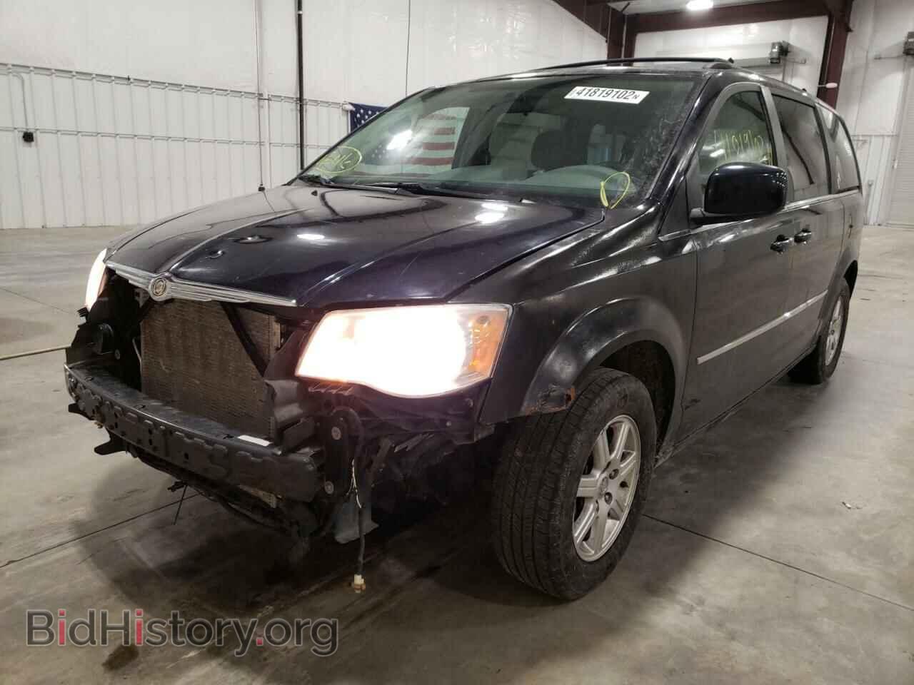 2010 CHRYSLER MINIVAN - VIN: 2A4RR5D12AR449890 - Фото 2