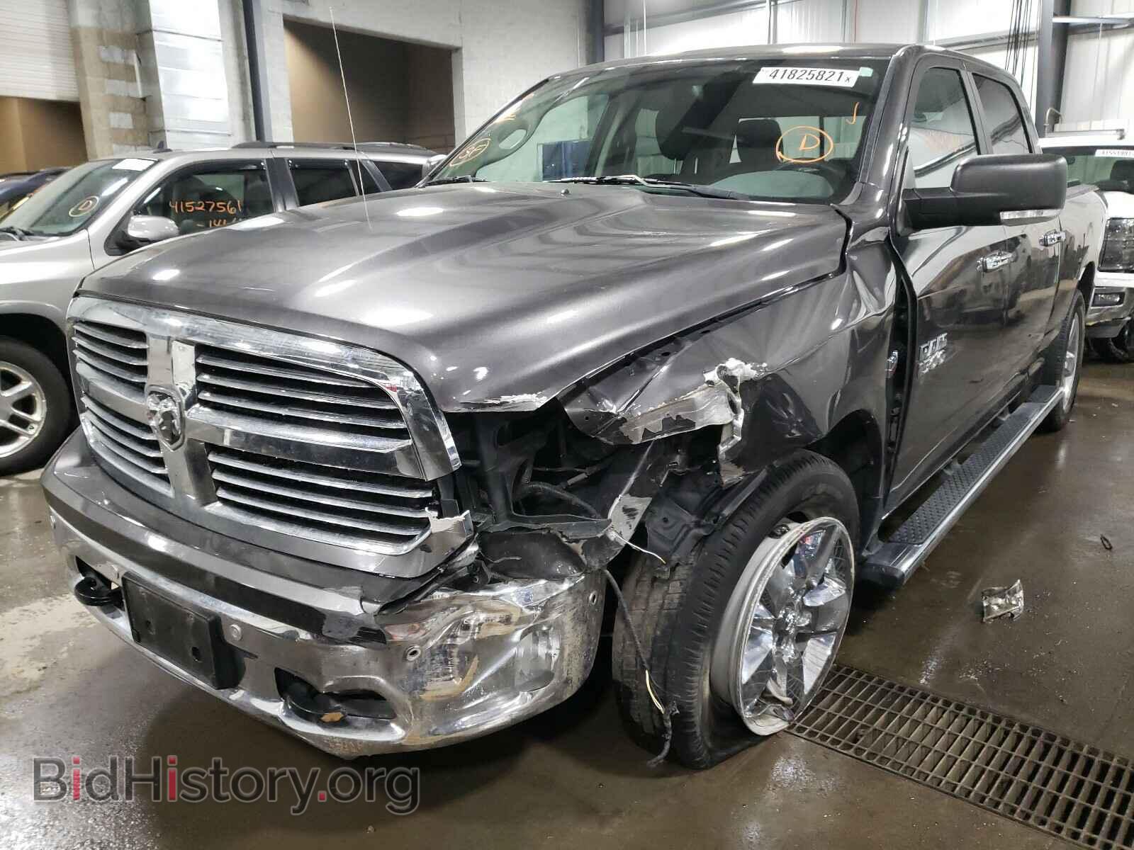 2017 RAM 1500 - VIN: 1C6RR7TT7HS692731 - Photo 2