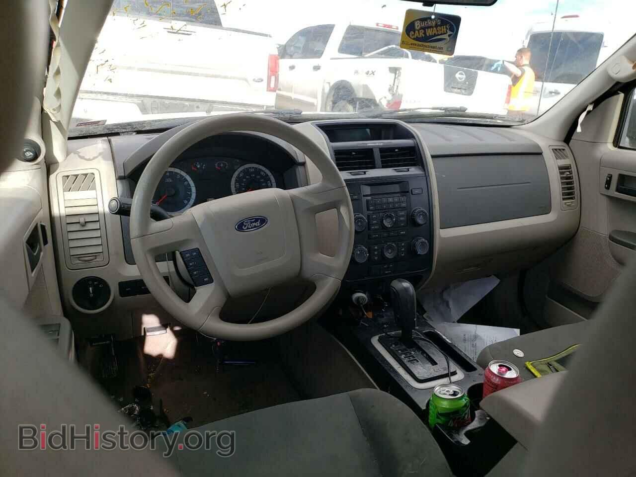 2011 FORD ESCAPE - VIN: 1FMCU0C73BKB58829 - Фото 8