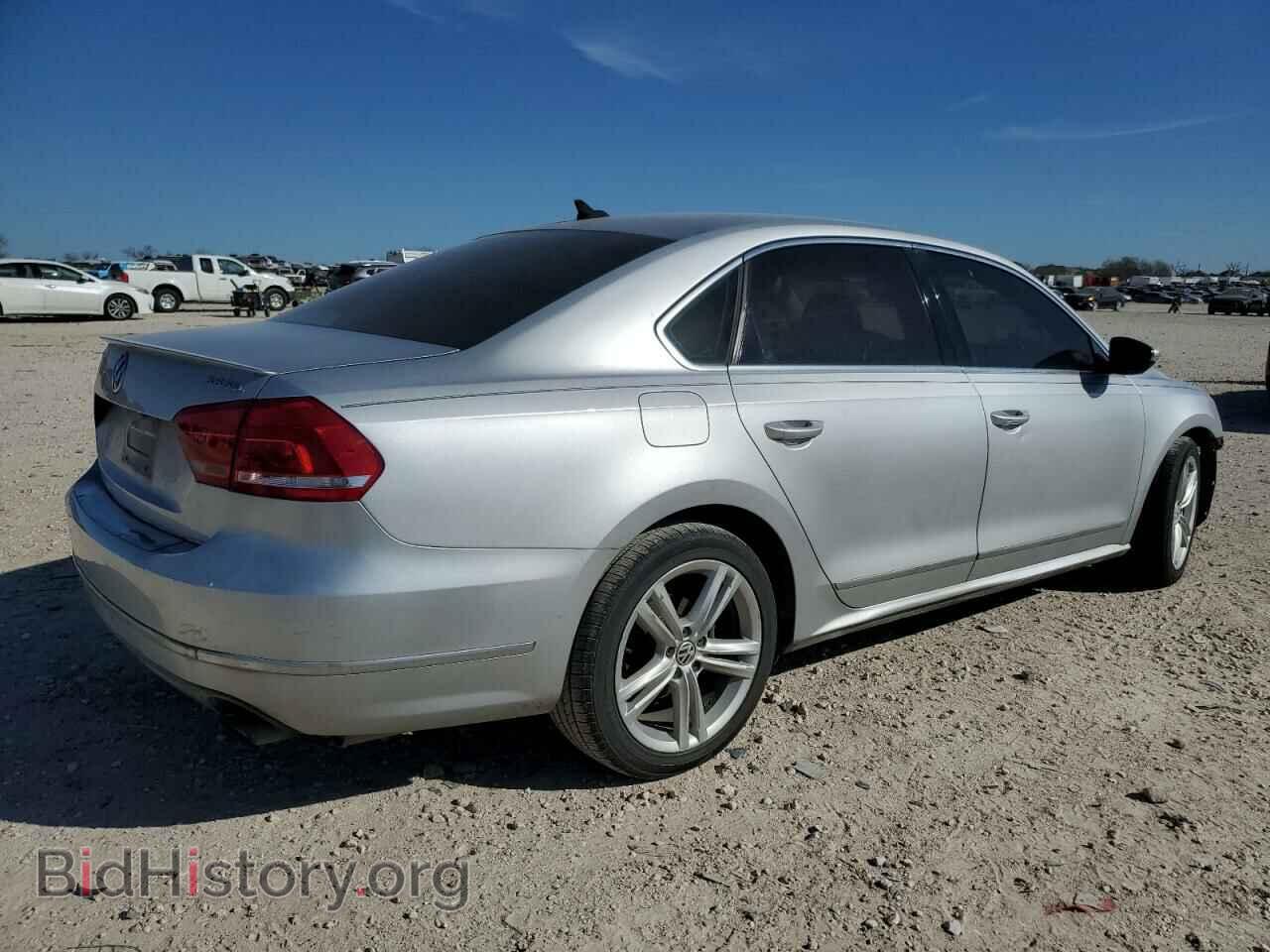 2012 VOLKSWAGEN PASSAT - VIN: 1VWCM7A31CC013116 - Фото 3