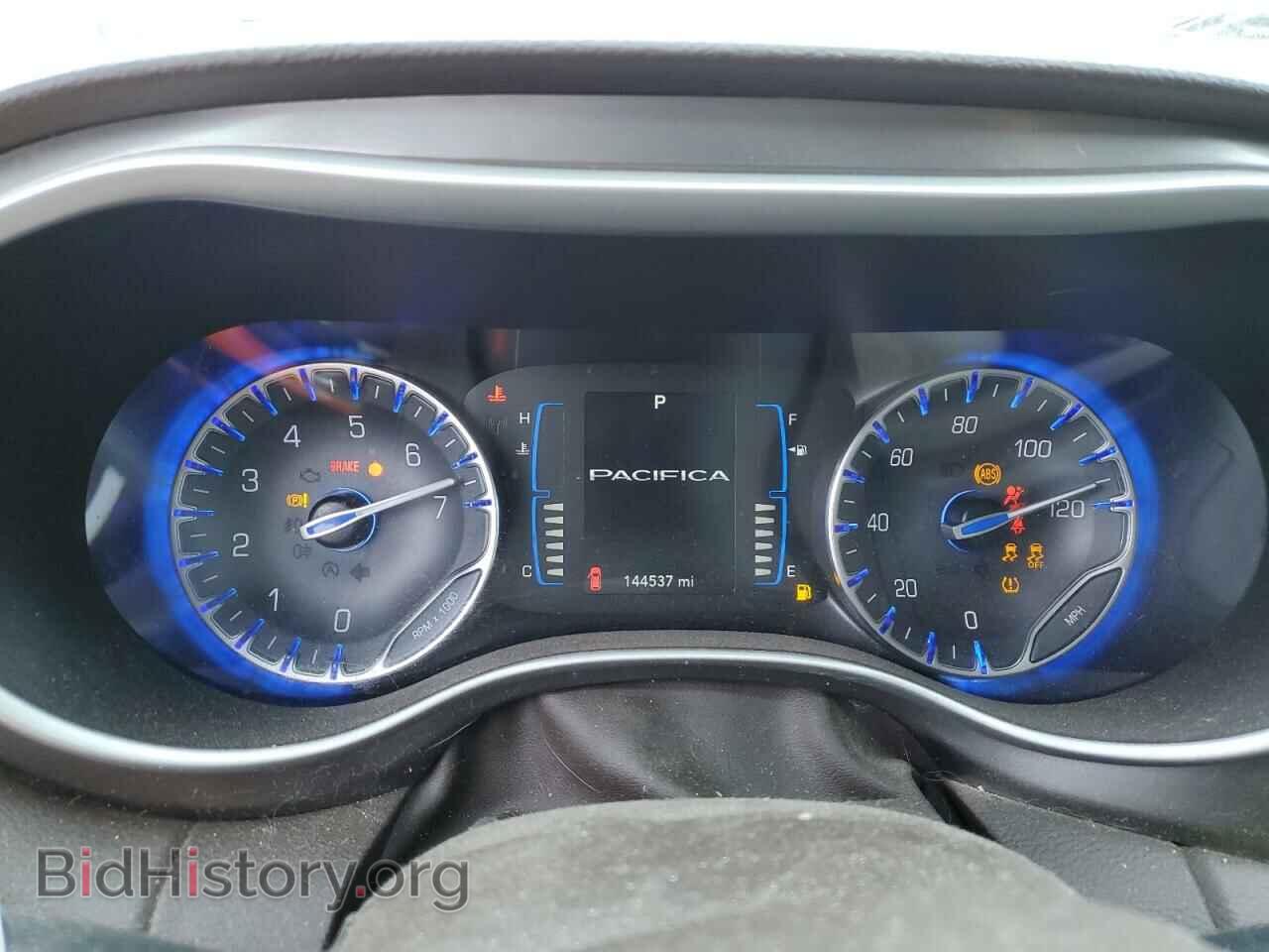 2017 CHRYSLER PACIFICA - VIN: 2C4RC1BGXHR823082 - Фото 9