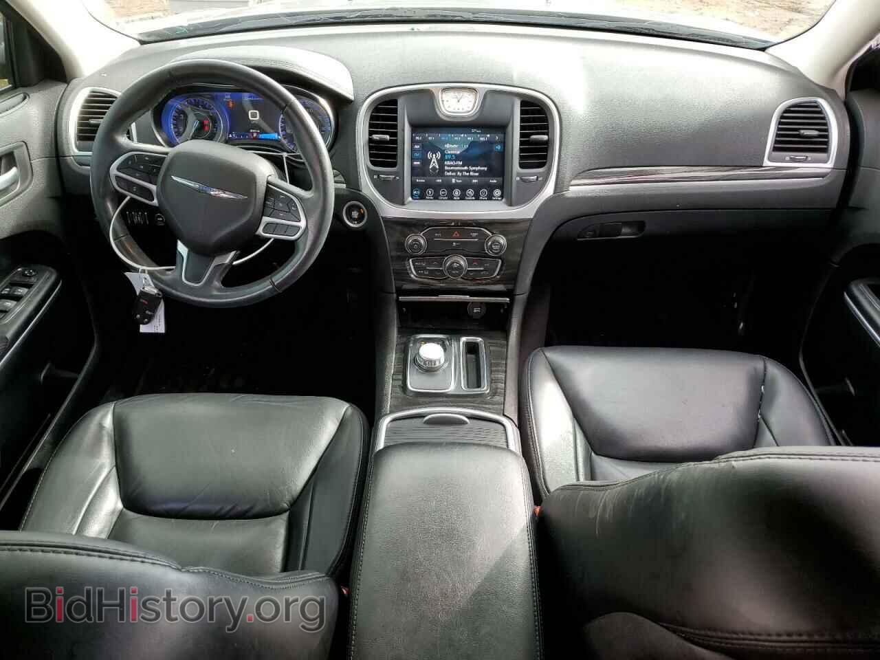 2018 CHRYSLER 300 - VIN: 2C3CCAAG8JH201765 - Фото 8