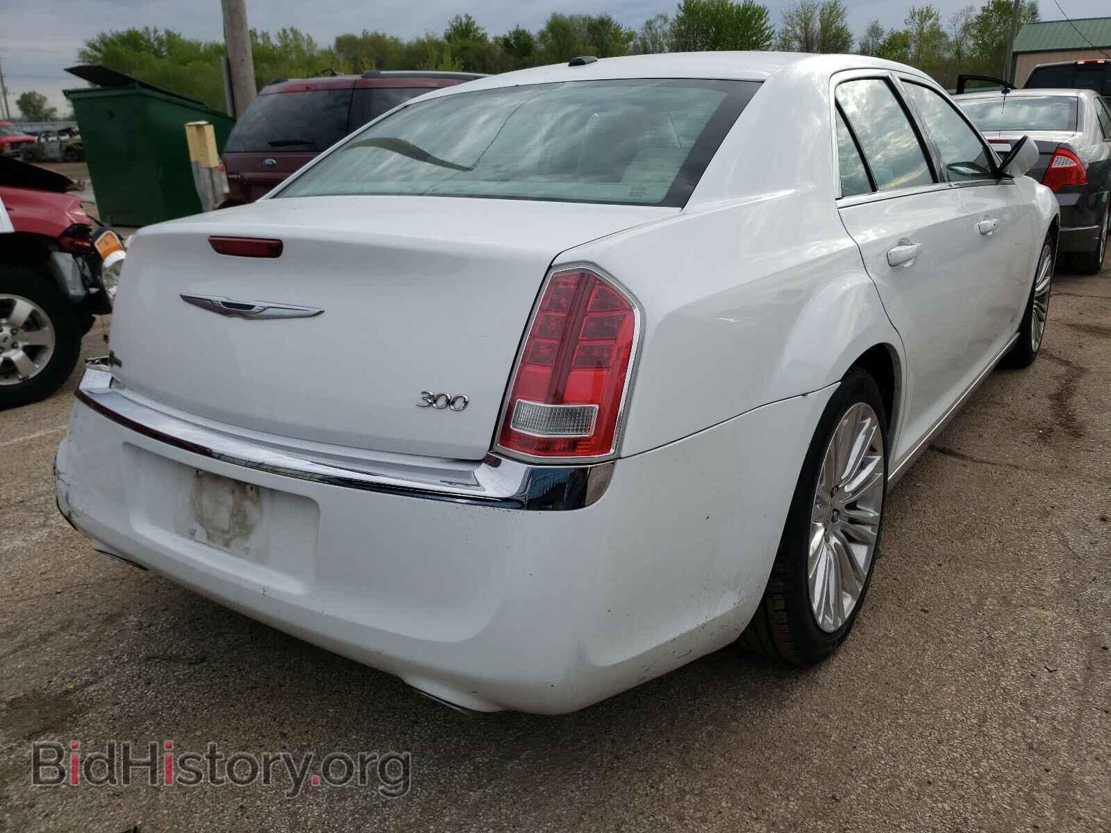 2014 CHRYSLER 300 - VIN: 2C3CCAAG7EH278472 - Фото 4