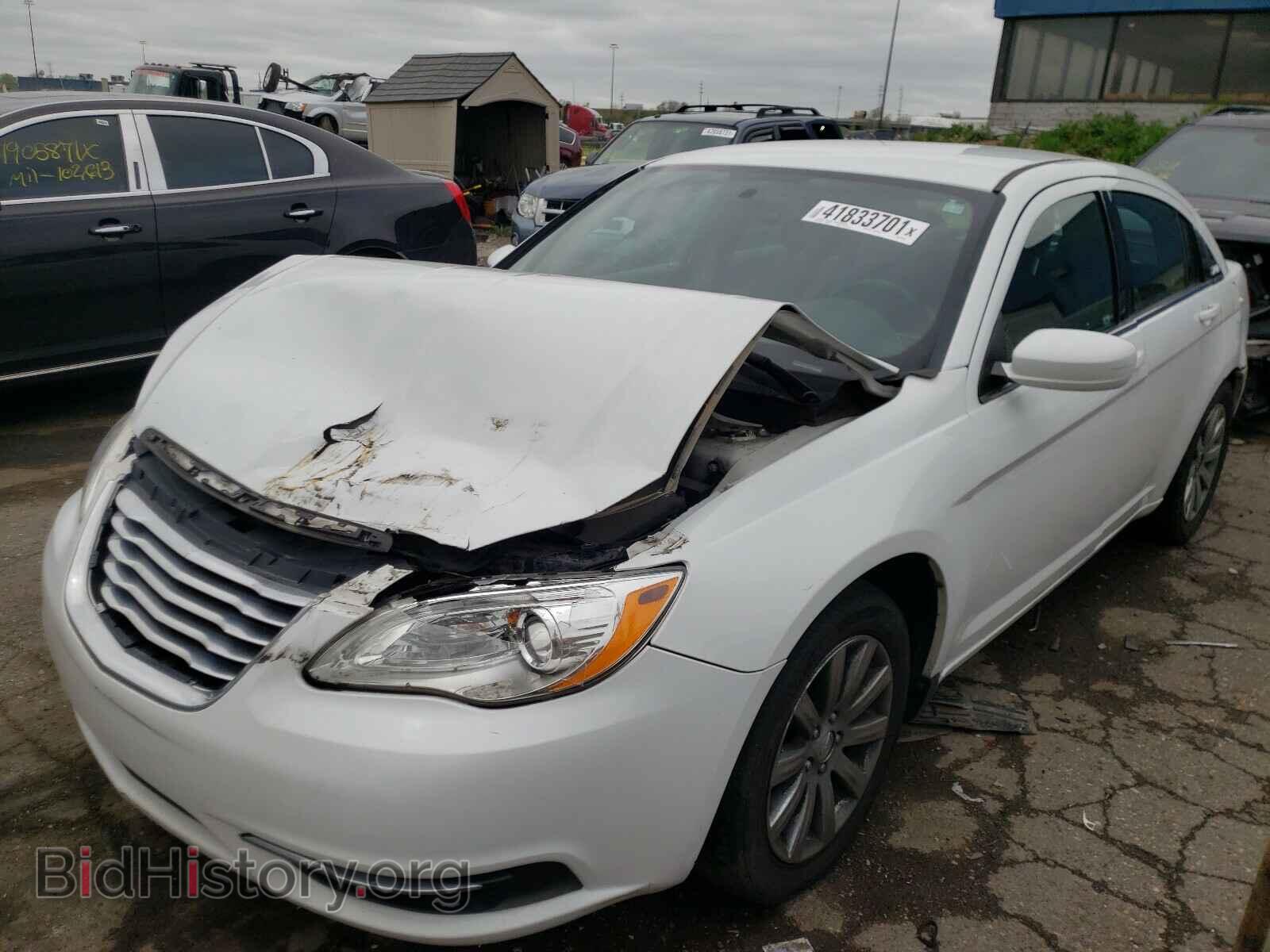 2012 CHRYSLER 200 - VIN: 1C3CCBBB9CN205522 - Фото 2