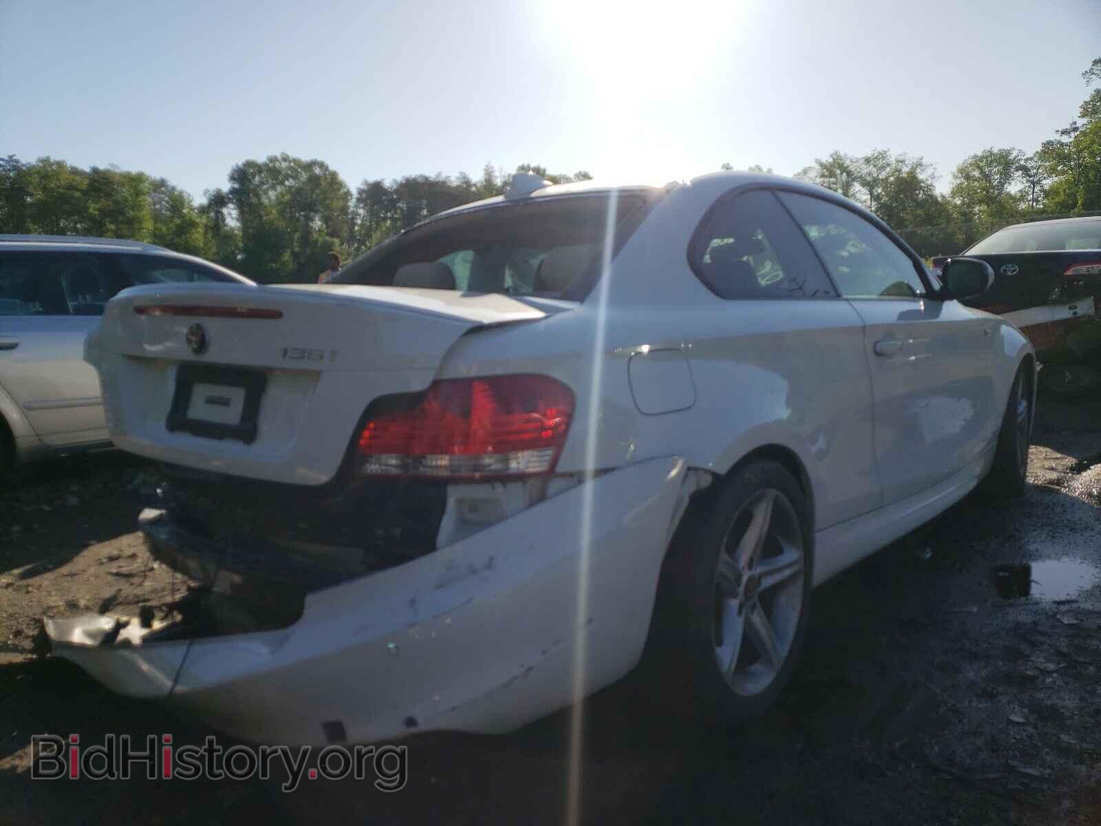 2011 BMW 1 SERIES - VIN: WBAUC9C52BVM10306 - Фото 4