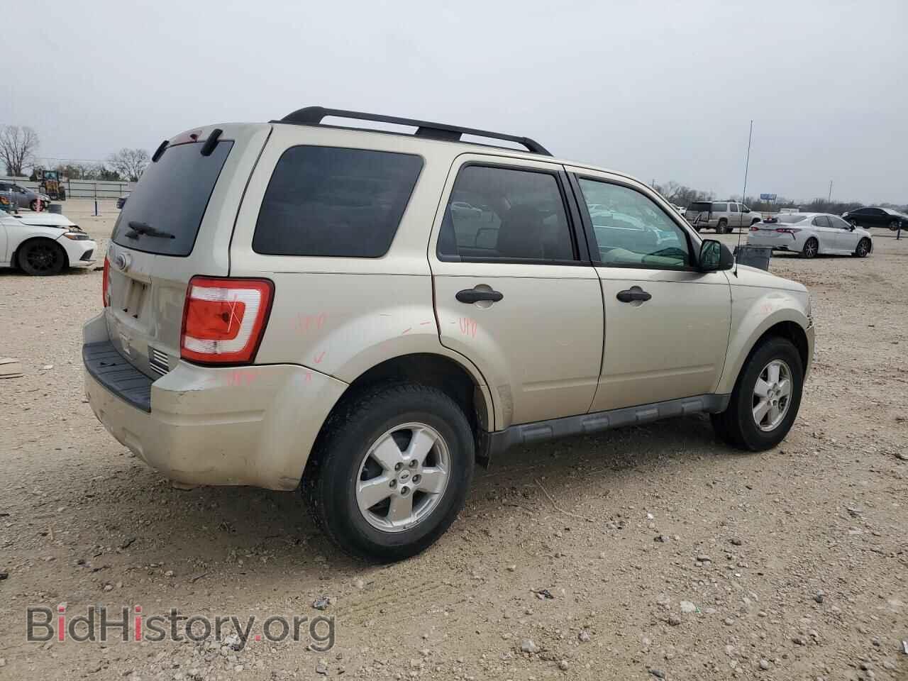 2011 FORD ESCAPE - VIN: 1FMCU0D76BKB82489 - Фото 3