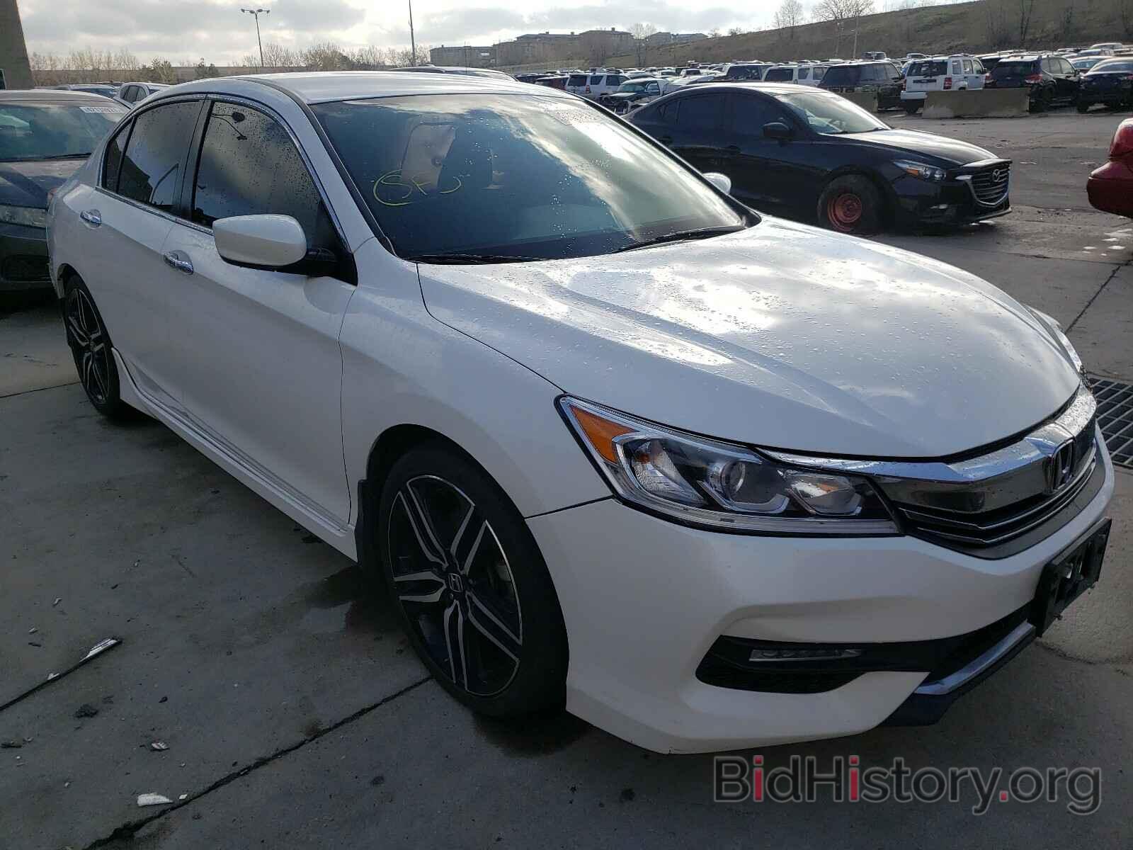 Photo 1HGCR2F56HA153278 - HONDA ACCORD 2017