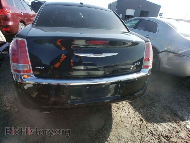 2013 Chrysler 300 (VIN 2C3CCARG3DH564628) — photo 6 of 12