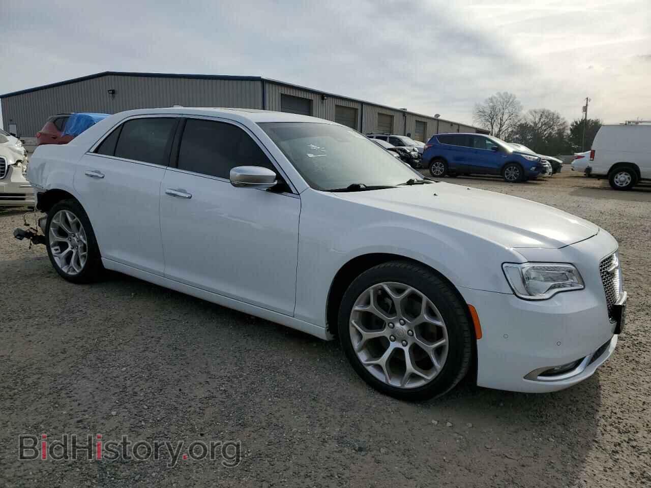 2019 CHRYSLER 300 - VIN: 2C3CCAPT7KH582711 - Фото 4