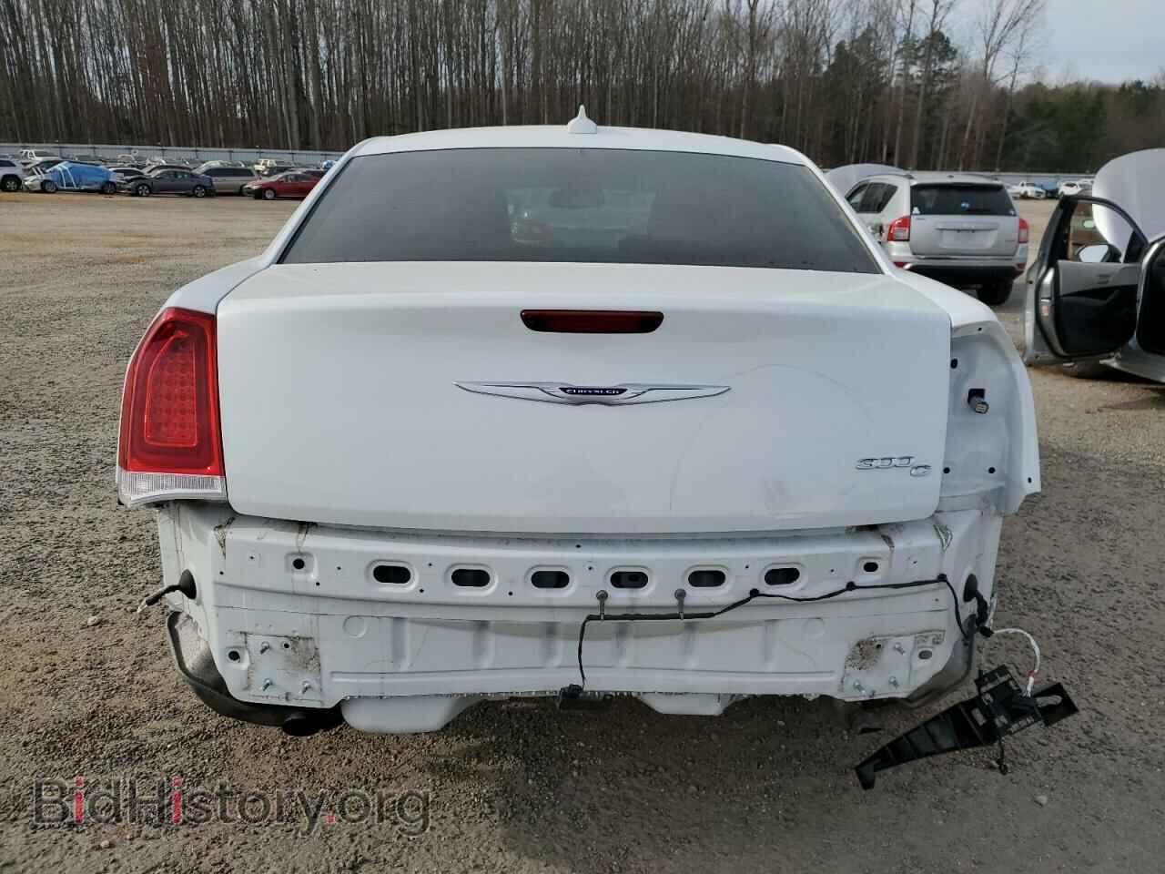 2019 CHRYSLER 300 - VIN: 2C3CCAPT7KH582711 - Фото 6