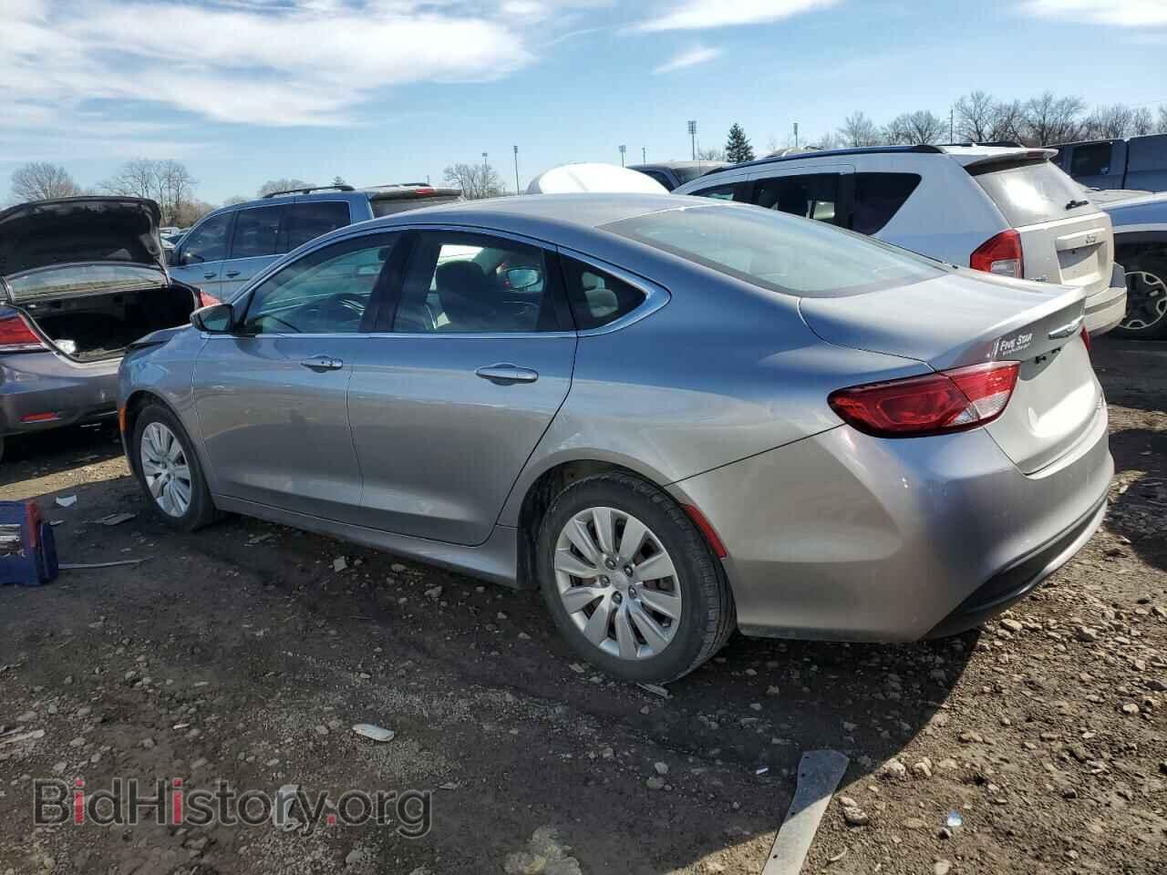 2015 CHRYSLER 200 - VIN: 1C3CCCFBXFN682562 - Фото 2